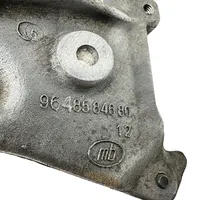 Volvo V50 Engine mounting bracket 9648584680