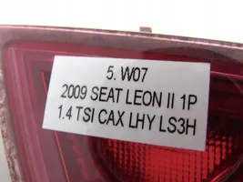 Seat Leon (1P) Luci posteriori del portellone del bagagliaio 1P0945093G