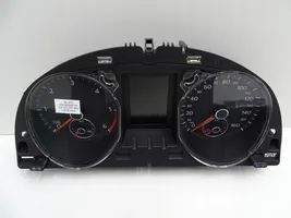 Volkswagen PASSAT B7 Speedometer (instrument cluster) 3AA920970J