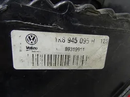 Volkswagen Scirocco Lampa tylna 1K8945095H