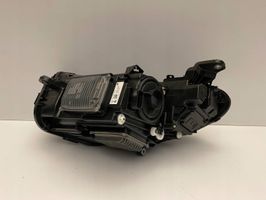 Mercedes-Benz CLS W257 Lampa przednia A2579063402