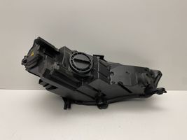 Audi A4 S4 B9 Lampa przednia 8W0941005