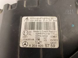 Mercedes-Benz CLC CL203 Lampa przednia A2038205759