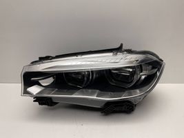 BMW 5 G30 G31 Lampa przednia 7471347