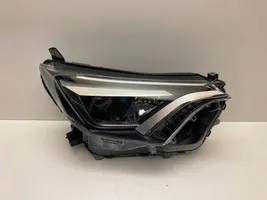 Toyota RAV 4 (XA40) Lampa przednia W3049