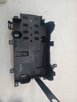 Chevrolet Trax Boîte de batterie 42401013