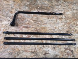 Cadillac Escalade Tool set 