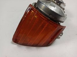 Mercedes-Benz SL R107 Lampa przednia 1305523031