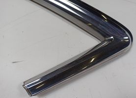 Mercedes-Benz SL R107 Rear side glass trim 1076980189