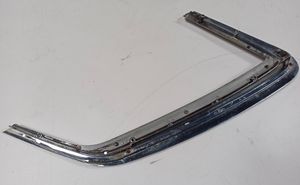 Mercedes-Benz SL R107 Listwa szyby tylnej 1076980189