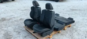 Dodge Challenger Seat set 