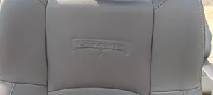Dodge RAM Garnitures, kit cartes de siège intérieur avec porte 