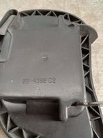 Volkswagen Touran I Parapolvere per faro/fanale 20A388C2