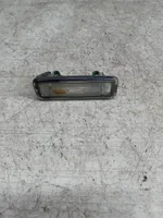 Ford Focus Lampa oświetlenia tylnej tablicy rejestracyjnej 413550