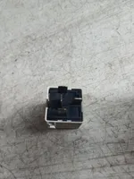 BMW 5 E39 Other relay 1729004