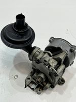 Audi A8 S8 D2 4D Pompe à huile 059100G . 059103J . 05911