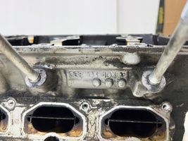 Volkswagen Touareg II Engine head 