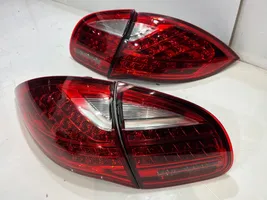 Porsche Cayenne (92A) Lampy tylne / Komplet 7P5945095G