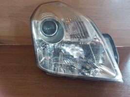 Renault Vel Satis Lampa przednia 8200014358E