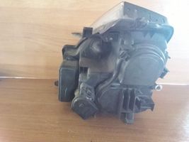 Renault Vel Satis Lampa przednia 8200014358E