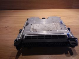 Peugeot 406 Calculateur moteur ECU 0281001977