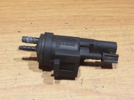 Mercedes-Benz S W220 Vacuum valve 0025401497