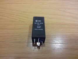 Audi 80 90 S2 B4 Seat heating relay 443927351B