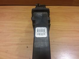 Volkswagen Golf IV Front door window regulator motor 0130821764