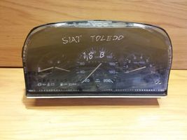 Seat Toledo I (1L) Compteur de vitesse tableau de bord 81117648