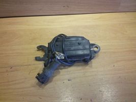 Audi A4 S4 B5 8D Maniglia esterna per portiera anteriore 4A0837206