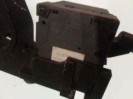 Renault Espace II Interruptor/palanca de limpiador de luz de giro 61570008