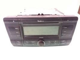 Skoda Octavia Mk2 (1Z) Unité principale radio / CD / DVD / GPS 1Z0035161A
