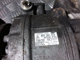 Volkswagen PASSAT B5.5 Ilmastointilaitteen kompressorin pumppu (A/C) 8D0260808