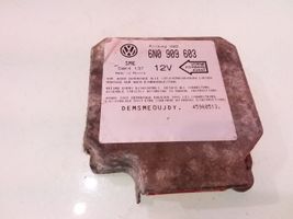 Volkswagen Caddy Gaisa spilvenu vadības bloks 6N0909603