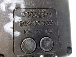 Citroen C5 Takaistuimen turvavyön solki 33052811