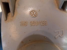 Volkswagen Vento Передний поворотный фонарь 1H0953156