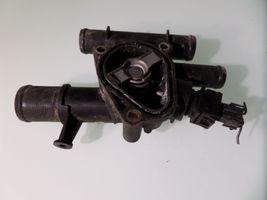 Nissan Primera Boîtier de thermostat / thermostat 