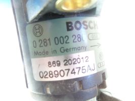 Audi A4 S4 B5 8D Kaasupolkimen asentoanturi 0281002286