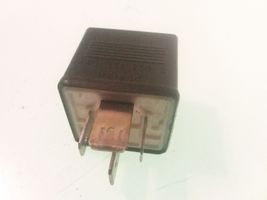 Audi A6 S6 C4 4A Other relay 443951253
