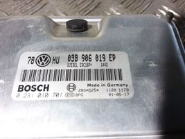 Volkswagen PASSAT B5.5 Calculateur moteur ECU 038906019EP