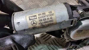 Mercedes-Benz Vaneo W414 Silniczek wycieraczek szyby przedniej / czołowej A1688200442