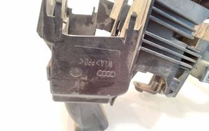 Audi A8 S8 D2 4D Altra parte interiore 4D0857007