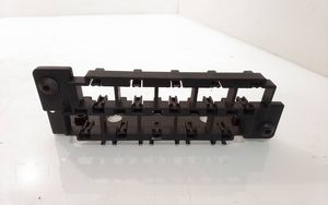 Volkswagen Transporter - Caravelle T5 Relay mounting block 7H0937341A