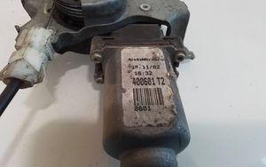 Nissan Primera Priekinis varikliukas langų pakėlėjo 400601T2