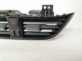 Ford Focus Dysze / Kratki środkowego nawiewu deski rozdzielczej JX7B19K617AG