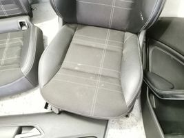 Mercedes-Benz A W176 Garnitures, kit cartes de siège intérieur avec porte 