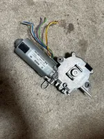 Mercedes-Benz E W211 Sunroof motor/actuator A2038203142