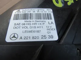 Mercedes-Benz S W221 Priekinių žibintų komplektas 2218202539