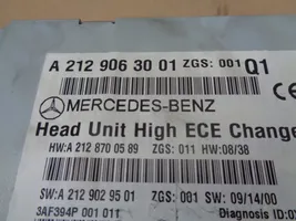 Mercedes-Benz E C207 W207 Radio/CD/DVD/GPS-pääyksikkö A2129063001