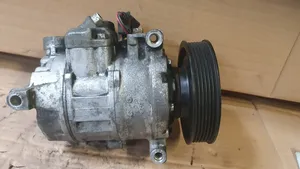 Audi A6 S6 C6 4F Ilmastointilaitteen kompressorin pumppu (A/C) 4F0260805H